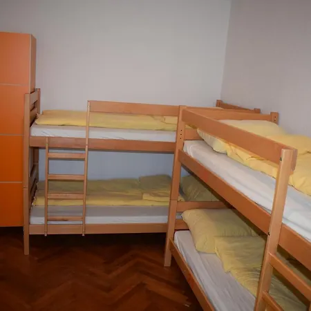 Kaft Hostel *